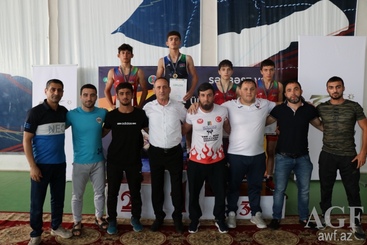 Azərbaycan çempionatında sərbəst güləşçilərin yarışı başa çatıb