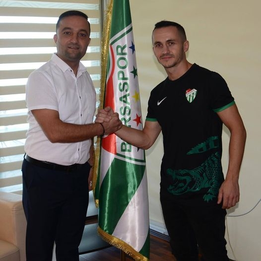 Vaqif Heydərli: “Futbol təkcə topun arxasınca qaçmaq deyil, böyük elmdi”