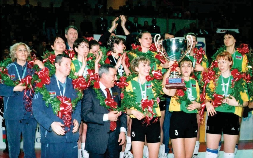 Yelena Parxomenko: “Bu zaman Heydər Əliyev özünün də bir vaxtlar voleybolla məşğul olduğunu dedi”