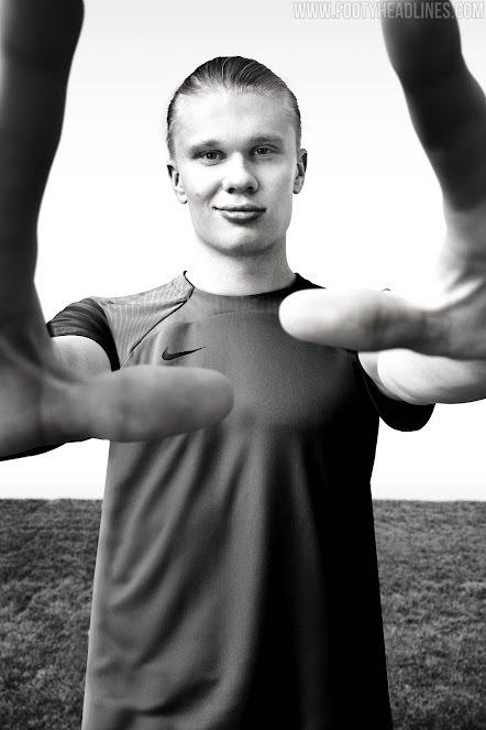 ''Nayk'' Holanna ''Siti''dən daha çox pul verəcək!