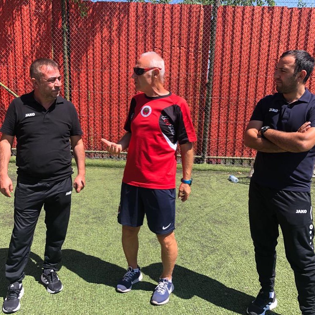 Rasim Əliyev: “Turan Tovuz”un premyer-liqaya qayıtması bölgədə futbolu canlandırıb”