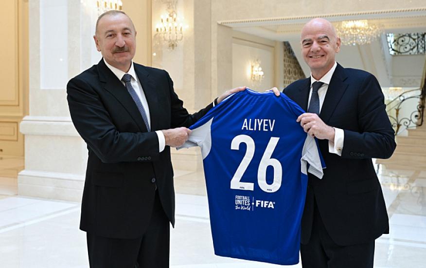 İlham Əliyev FİFA prezidentini qəbul etdi